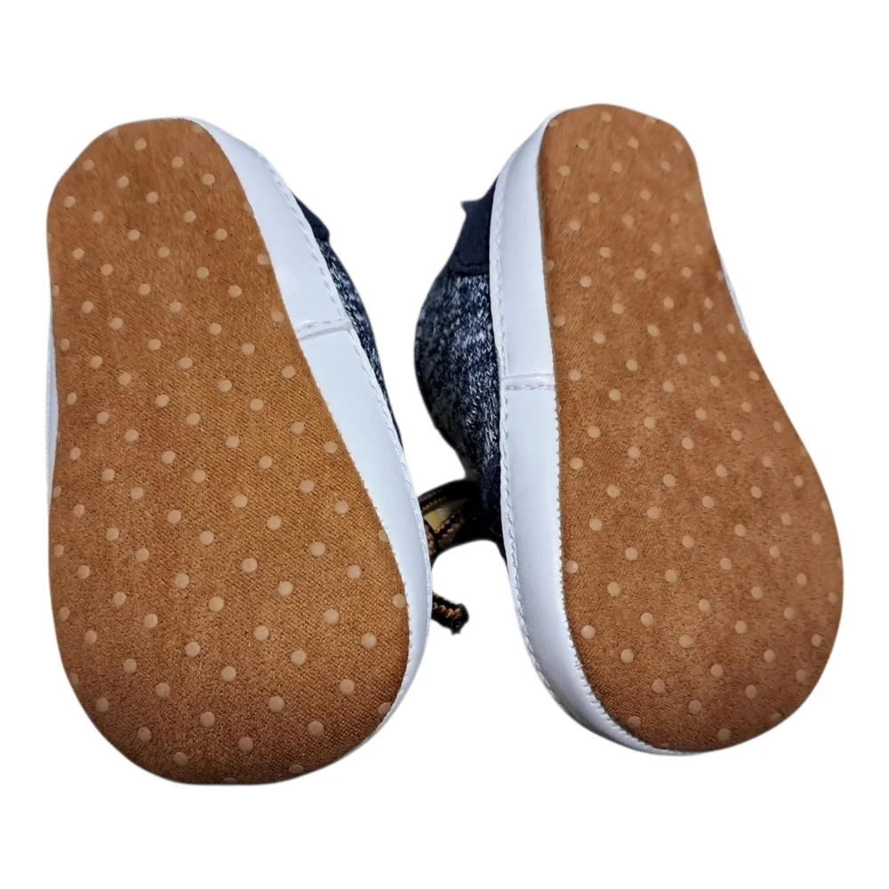 Carter's Baby Knit Casual Crib Shoes, 0-3 Months Navy Blue & White New With Tags